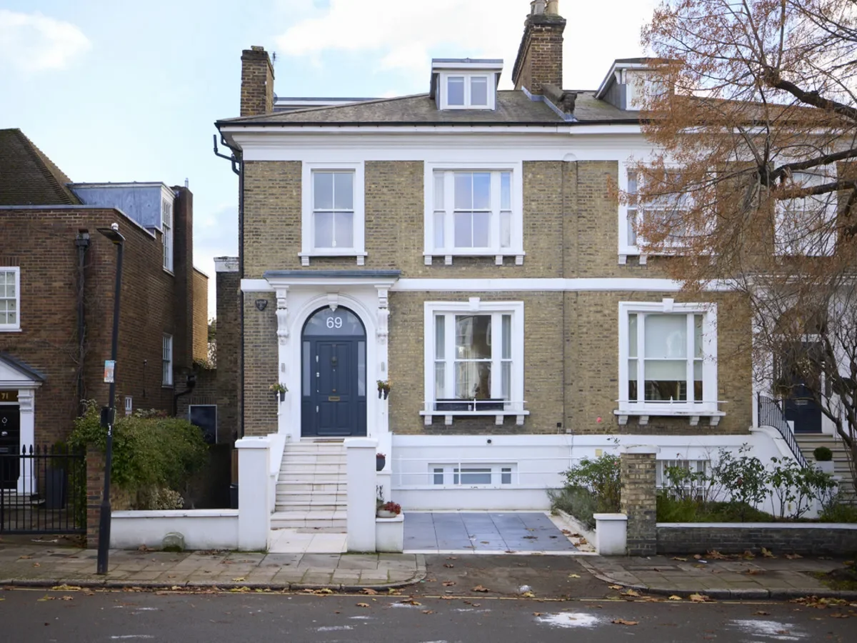 Springfield Road, London, NW8, London, England, United Kingdom. - Photo 2