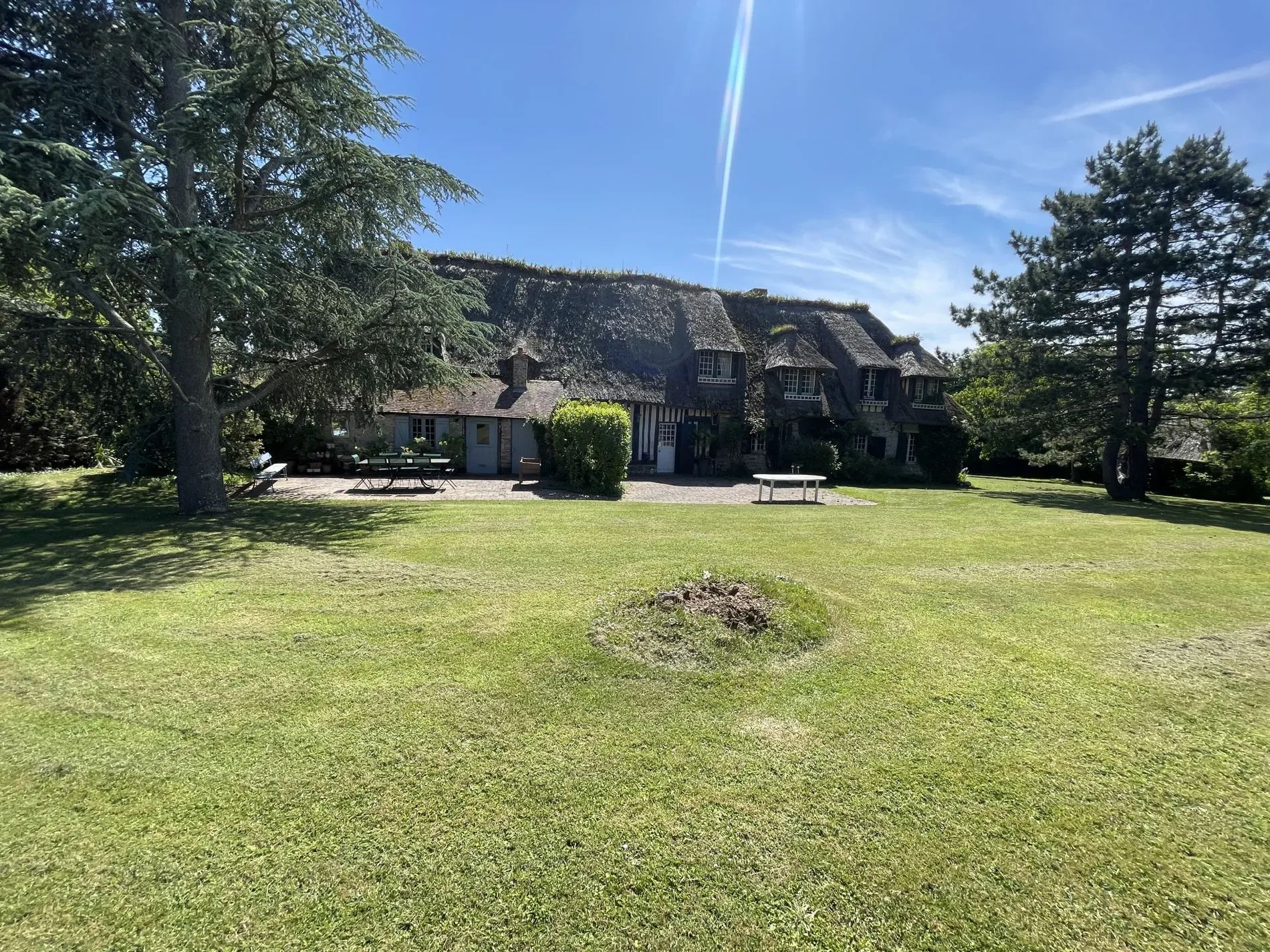 Exterior photo 4