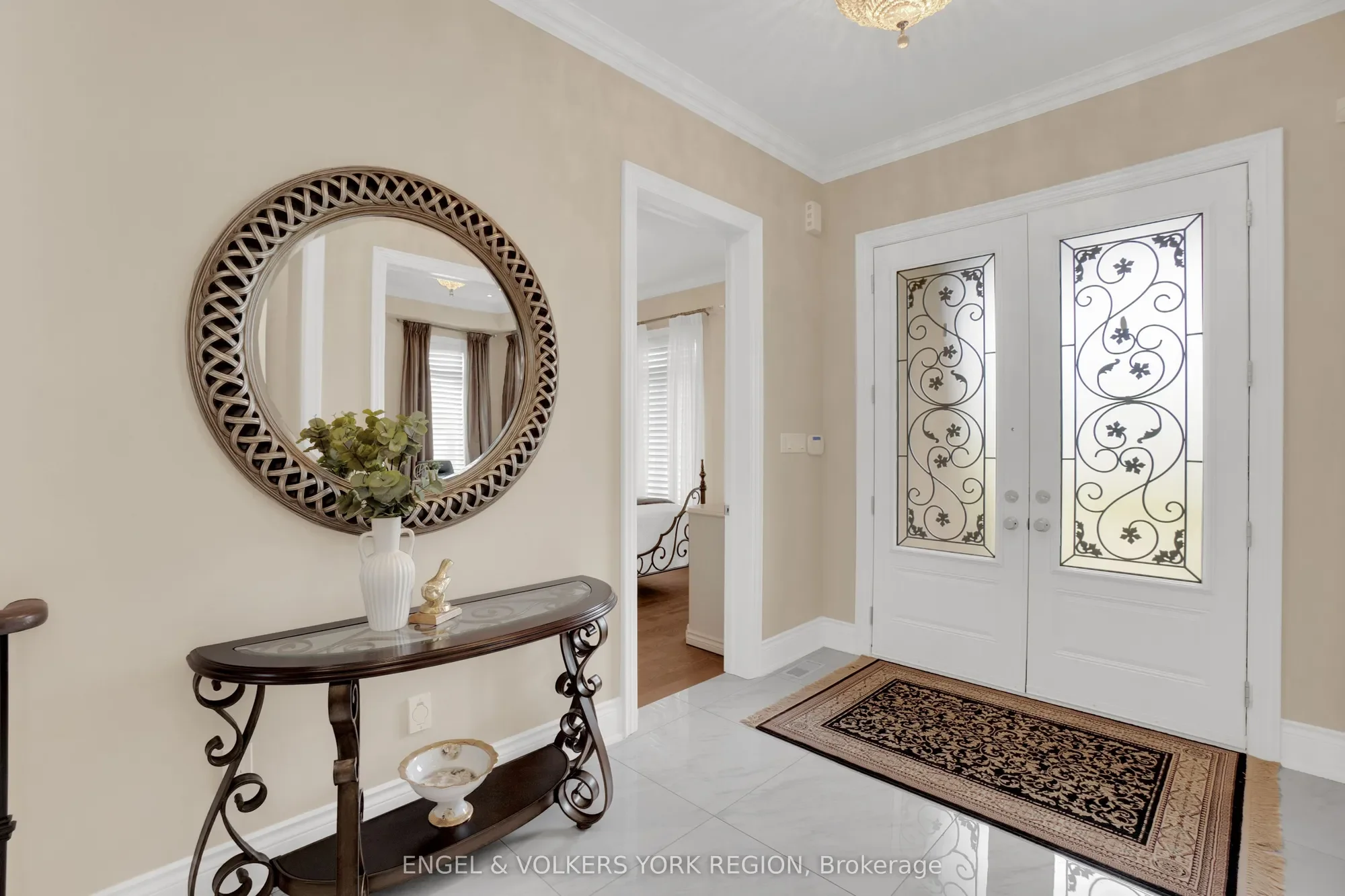 Gallery photo 2
