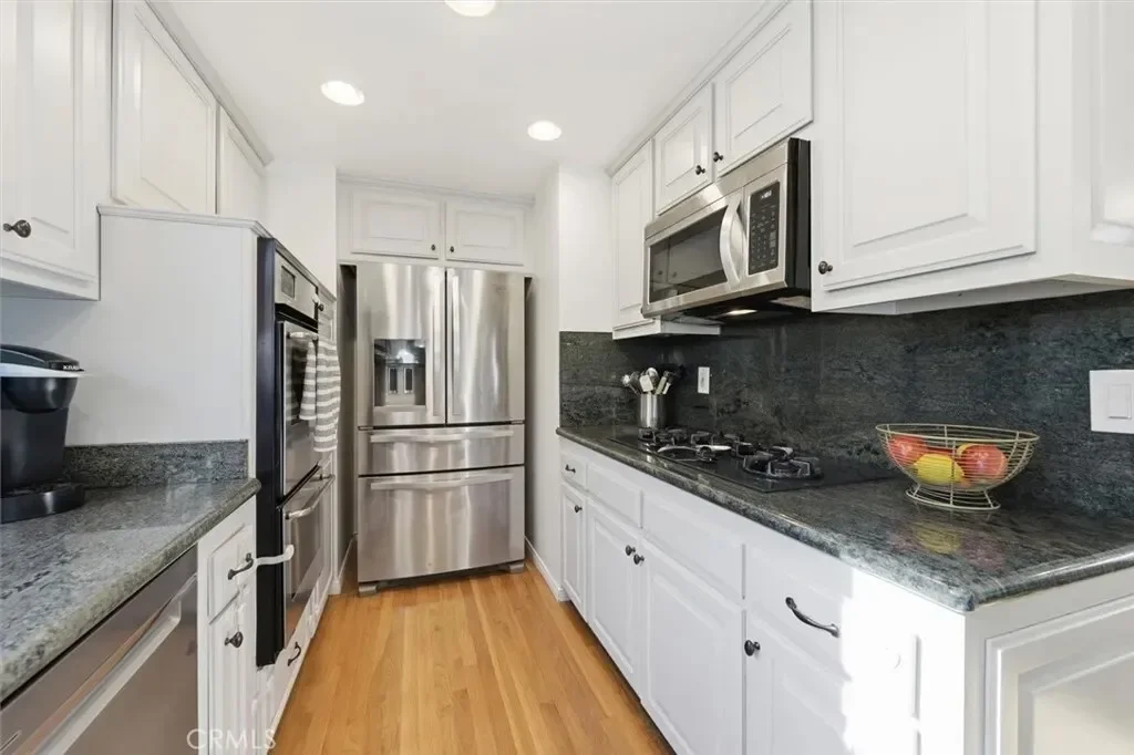 1805 Stanford, Torrance, California, United States. - Photo 8