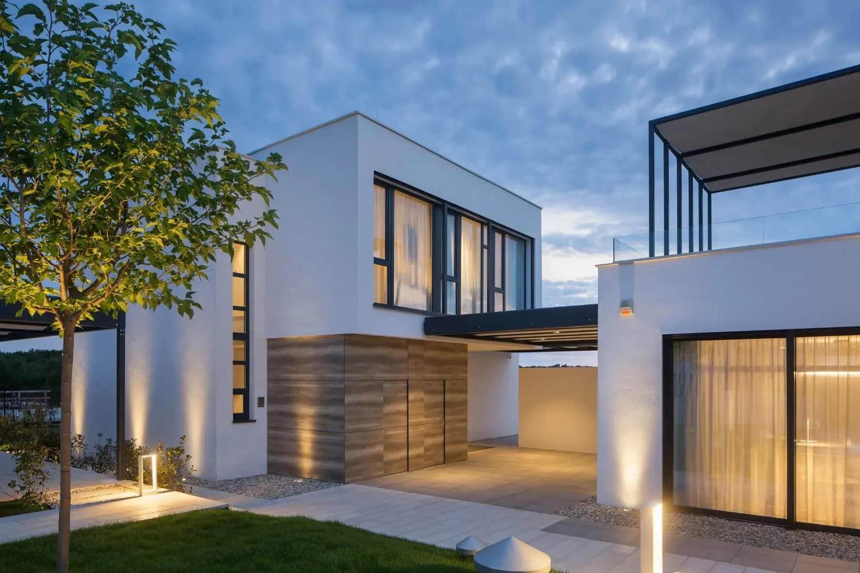 Exterior photo 3