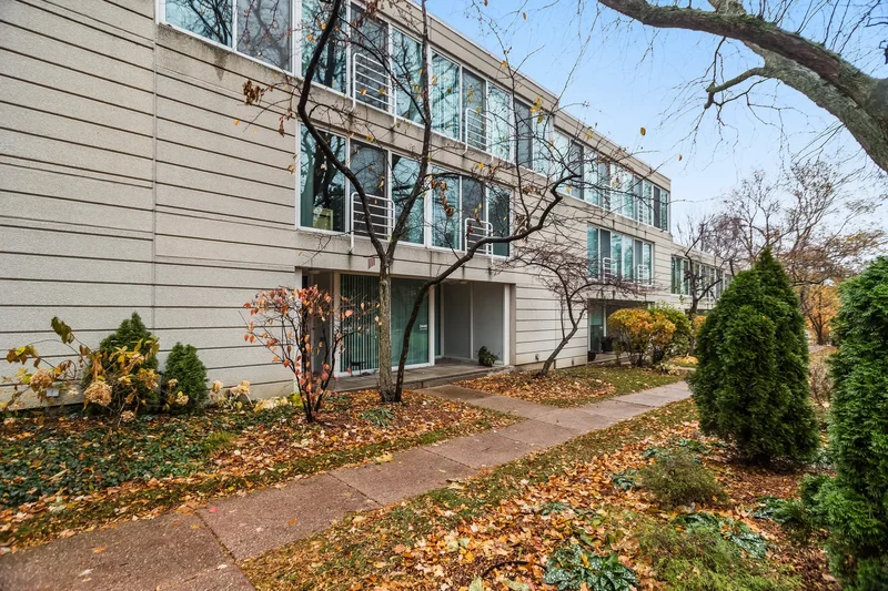 Exceptional North Pointe Townhouse