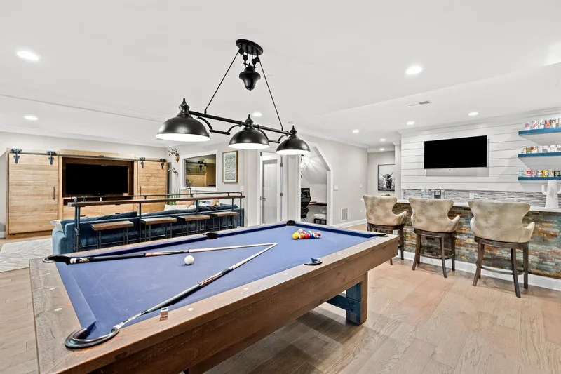 9200 Town Gate Lane , Bethesda, MD 20817, Bethesda, Maryland, United States. - Photo 45