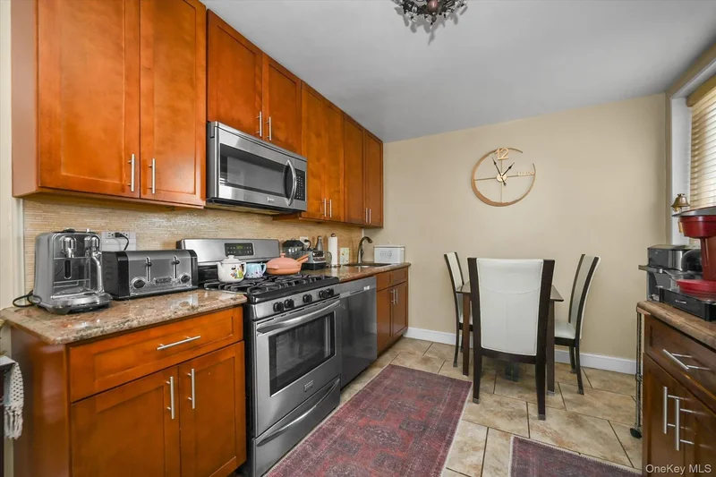 211-40 18th Avenue, New York, New York, United States. - Photo 10