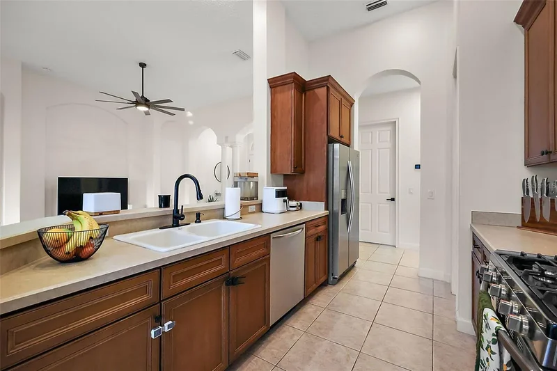 9930 SANTA BARBARA COURT, Howey-in-the-Hills, Florida, United States. - Photo 20