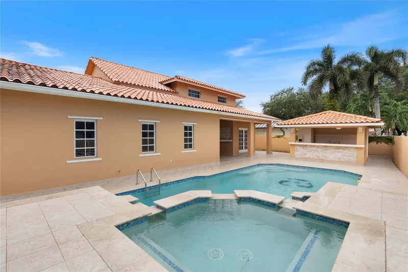 8235 NW 164th St, Hialeah, Florida, United States. - Photo 39