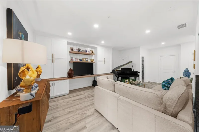 6645 Cadence Boulevard, Atlanta, GA 30328, Atlanta, Georgia, United States. - Photo 35