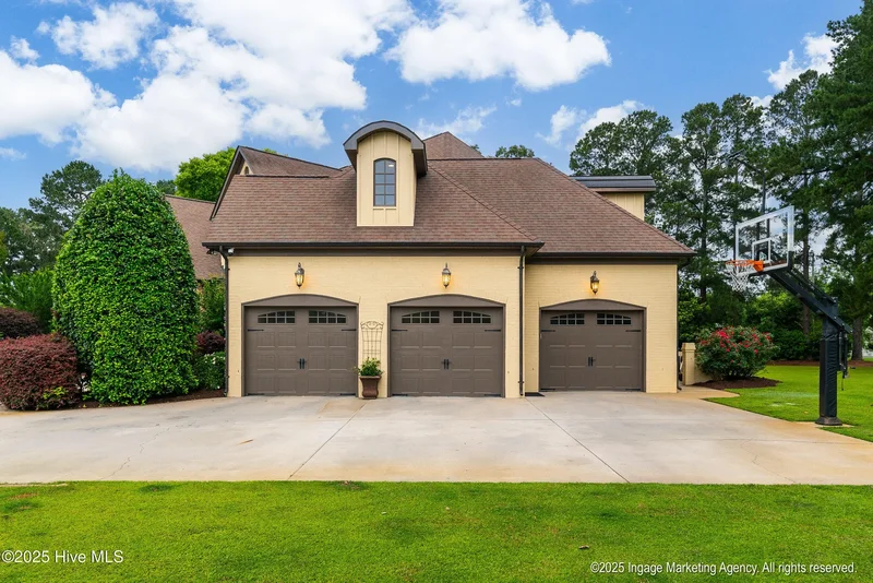 2900 Groveland Drive, Greenville, North Carolina, United States. - Photo 70