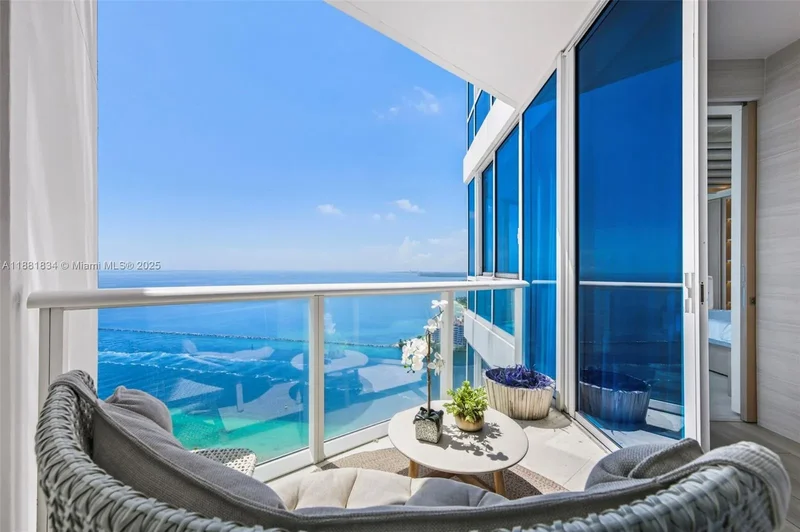 100 S Pointe Dr Unit 3803, Miami Beach, FL 33139, Miami Beach, Florida, United States. - Photo 52