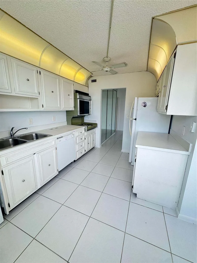 2 Bedrooms Condominium