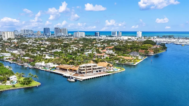 851 Flamingo Dr, Fort Lauderdale, Florida, United States. - Photo 22