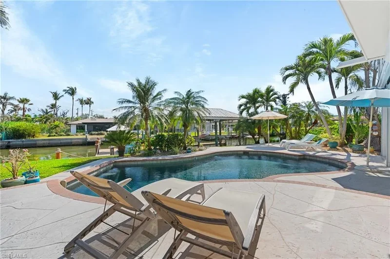 490 Randy LN, Fort Myers Beach, Florida, United States. - Photo 1