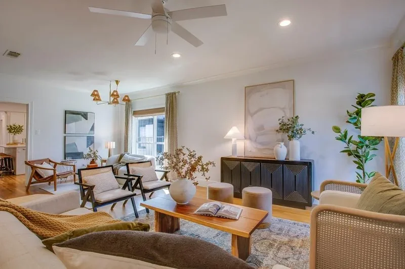 5738 Vanderbilt Avenue, Dallas, Texas, United States. - Photo 3