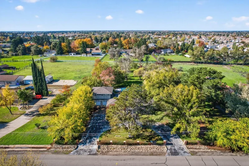 8730 Bamarcia Drive, Elk Grove, CA 95624, Elk Grove, California, United States. - Photo 39