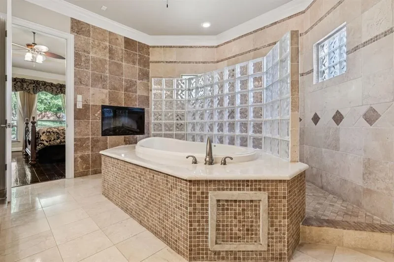 2221 Southern Oaks Drive, Cedar Hill, Texas, United States. - Photo 18