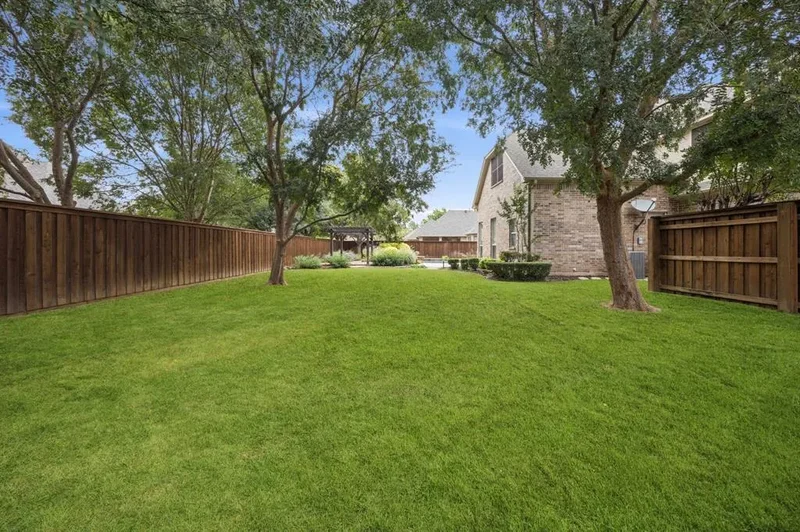 8315 Thornridge Drive, North Richland Hills, Texas, United States. - Photo 29