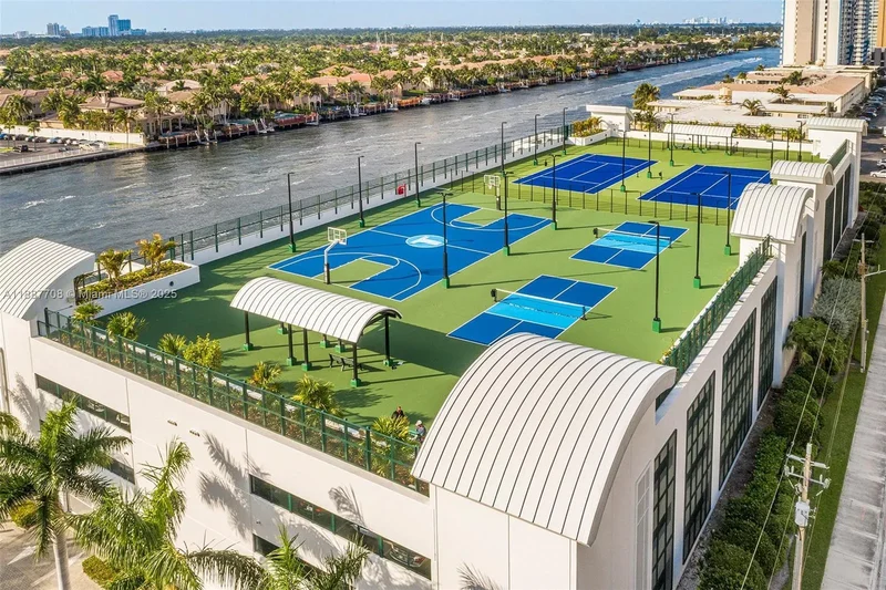 2711 S Ocean Dr 3705, Hollywood, Florida, United States. - Photo 4