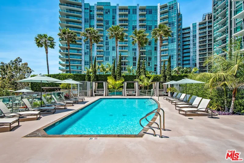 13650 Marina Pointe Drive 309, Marina del Rey, California, United States. - Photo 51
