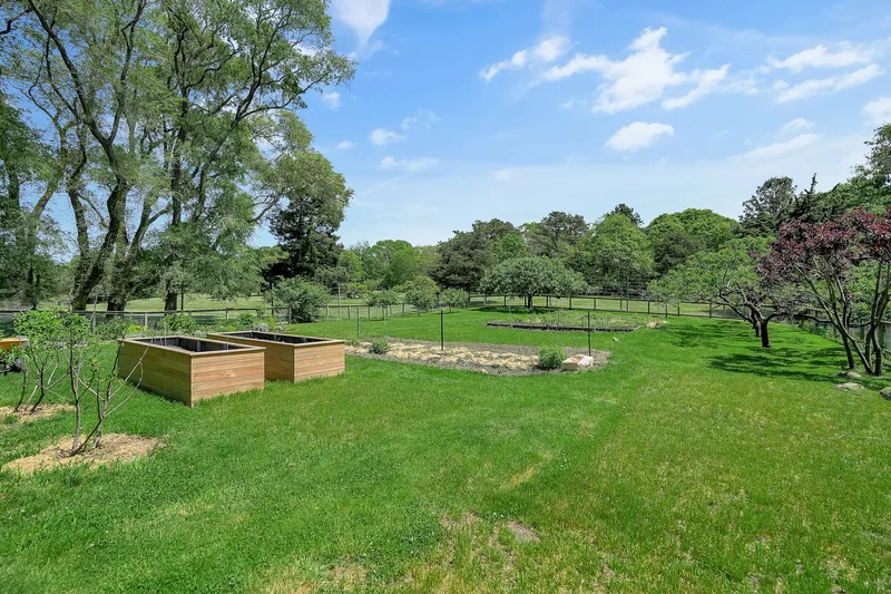 124 Old Farm Road, Chilmark, MA 02535, Chilmark, Massachusetts, United States. - Photo 27