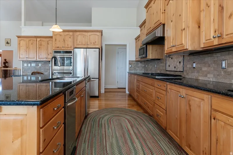 600 E 100 S, Hyde Park, Utah, United States. - Photo 20