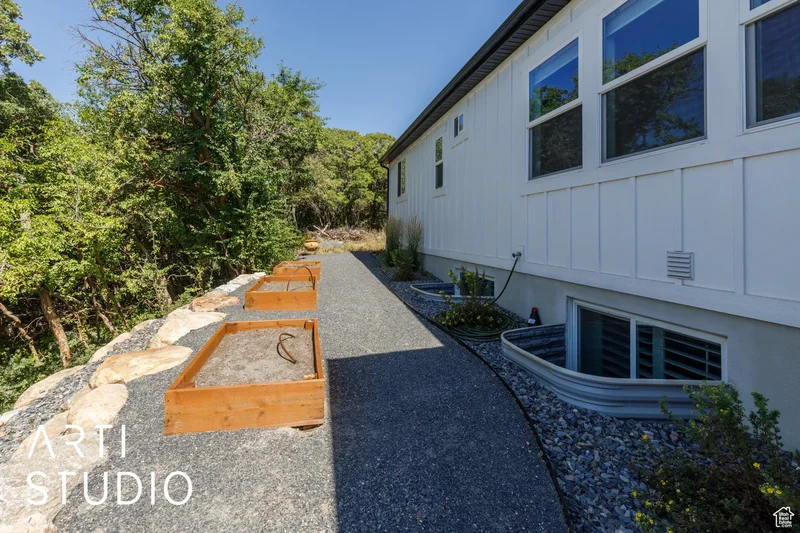 1302 E SUNSET CT., Ogden, Utah, United States. - Photo 7