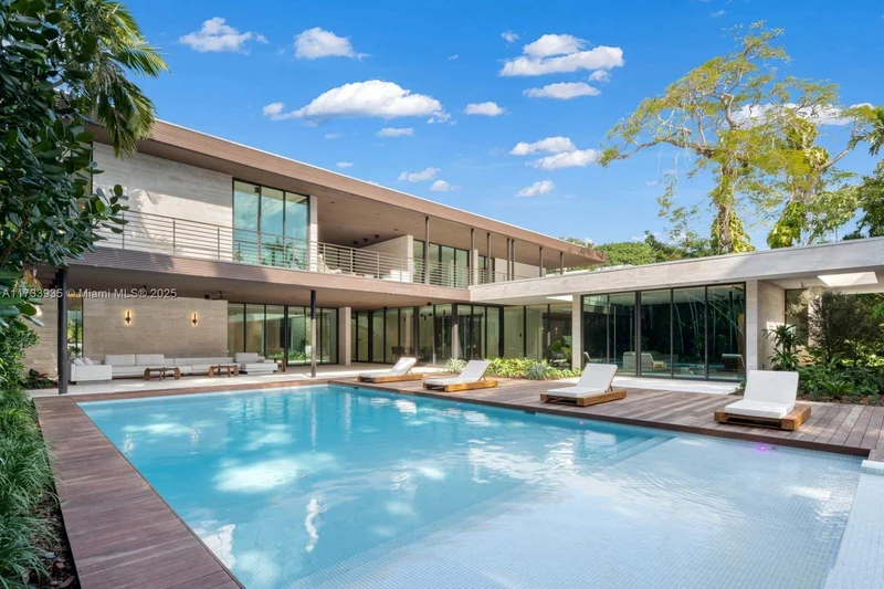 4040 Kiaora St, Miami, Florida, United States. - Photo 23