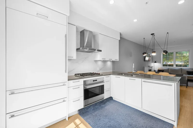 1133 Ridgewood Drive  6, North Vancouver, BC V7R 0A4, North Vancouver, British Columbia, Canada. - Photo 16