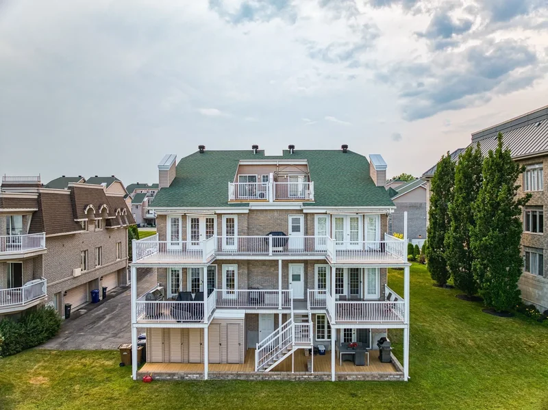 261 Rue Marineau 302, Laval, Quebec, Canada. - Photo 25