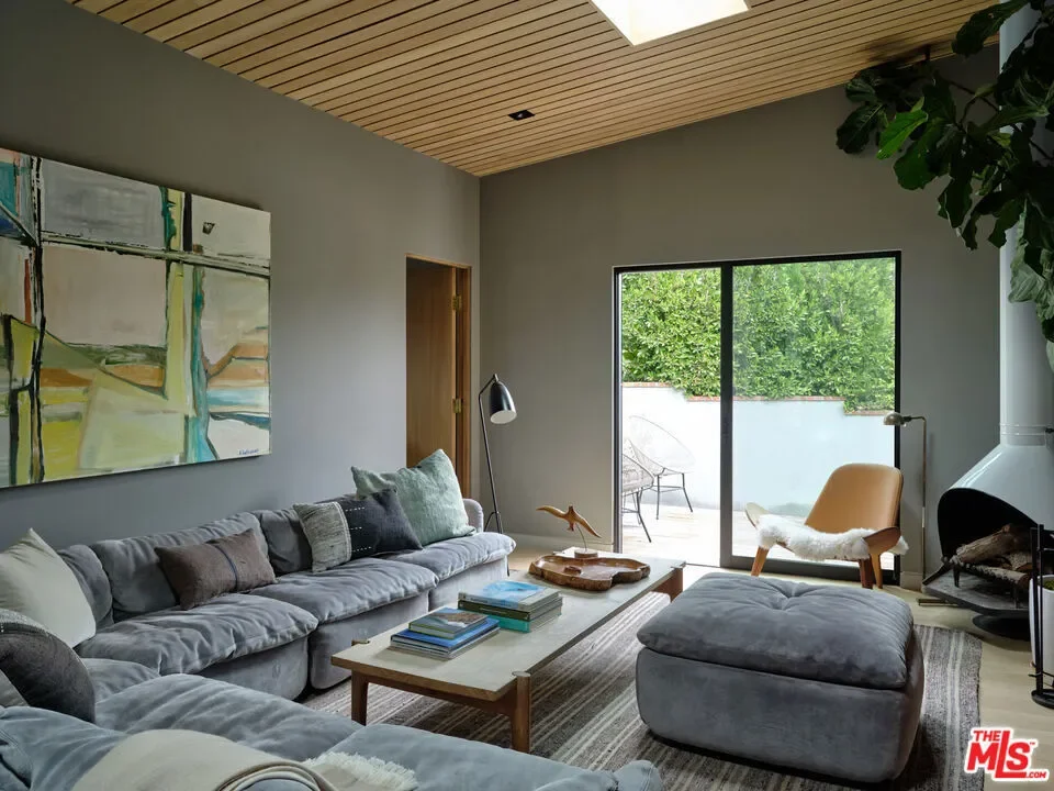 6738 Wildlife Road, Malibu, California, United States. - Photo 17