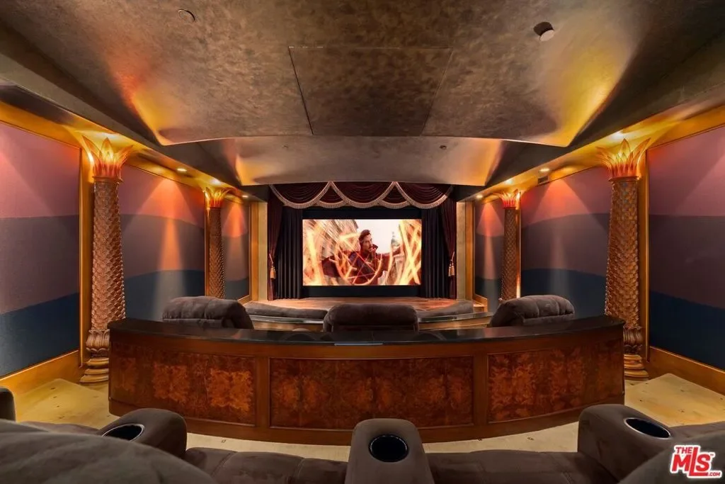 10066 Cielo Drive, Beverly Hills, California, United States. - Photo 11