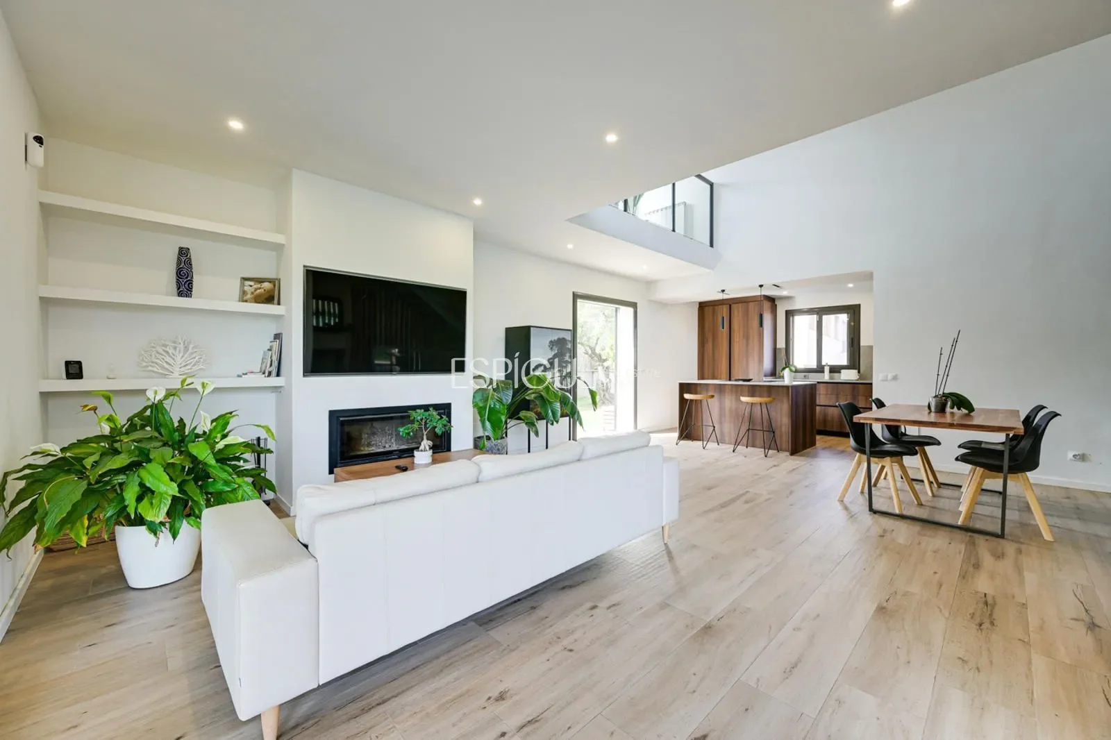 Gallery photo 6