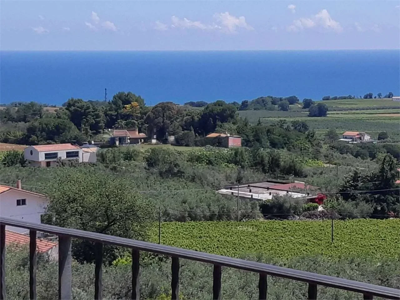 Fossacesia, Abruzzo, Italy. - Photo 2