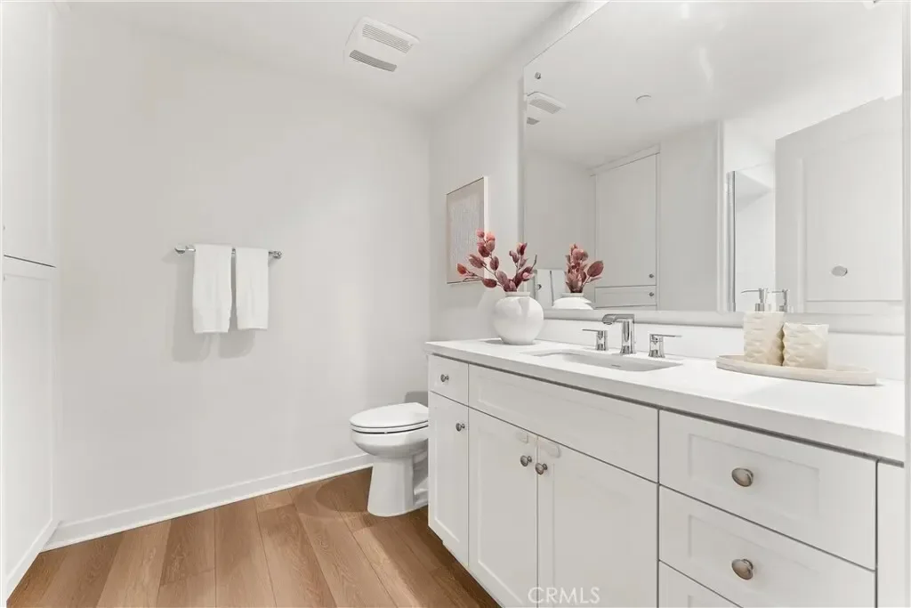 136 Newburry, Irvine, California, United States. - Photo 15