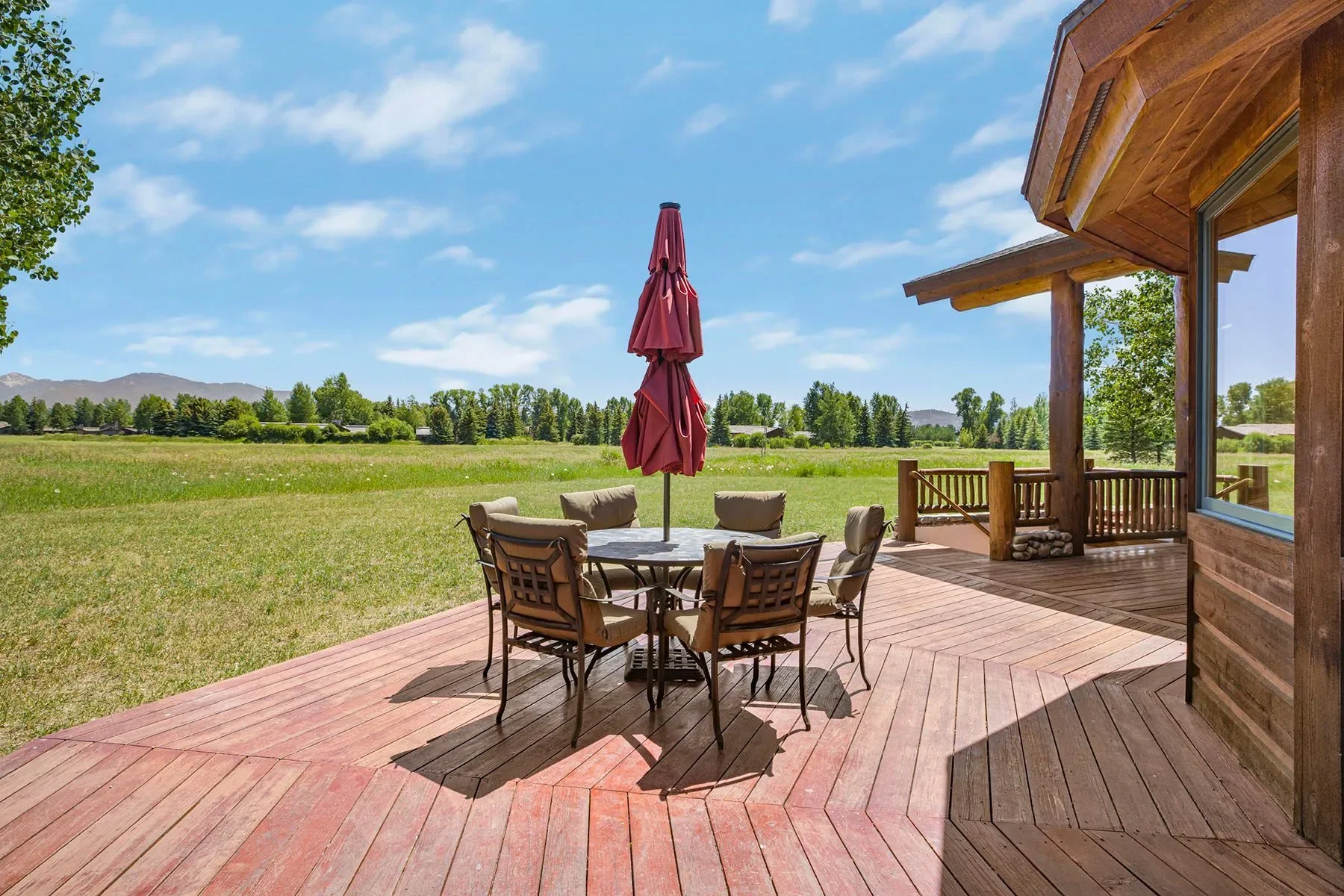 450 E Oatgrass Road , Jackson, WY 83001, Jackson, Wyoming, United States. - Photo 39