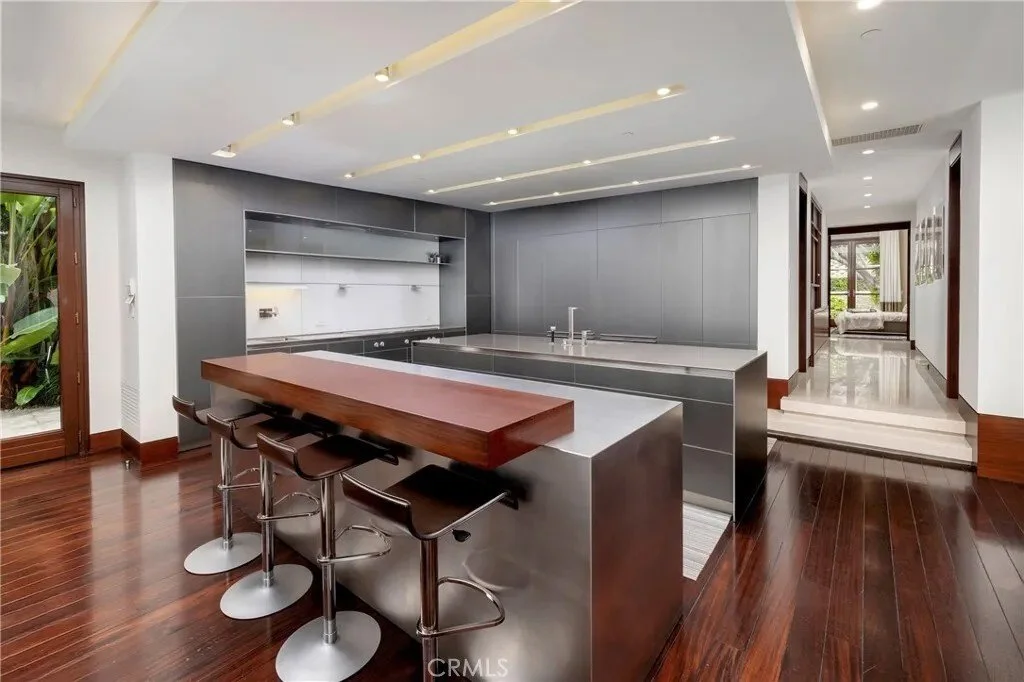 9 Sailcrest, Newport Beach, California, United States. - Photo 28