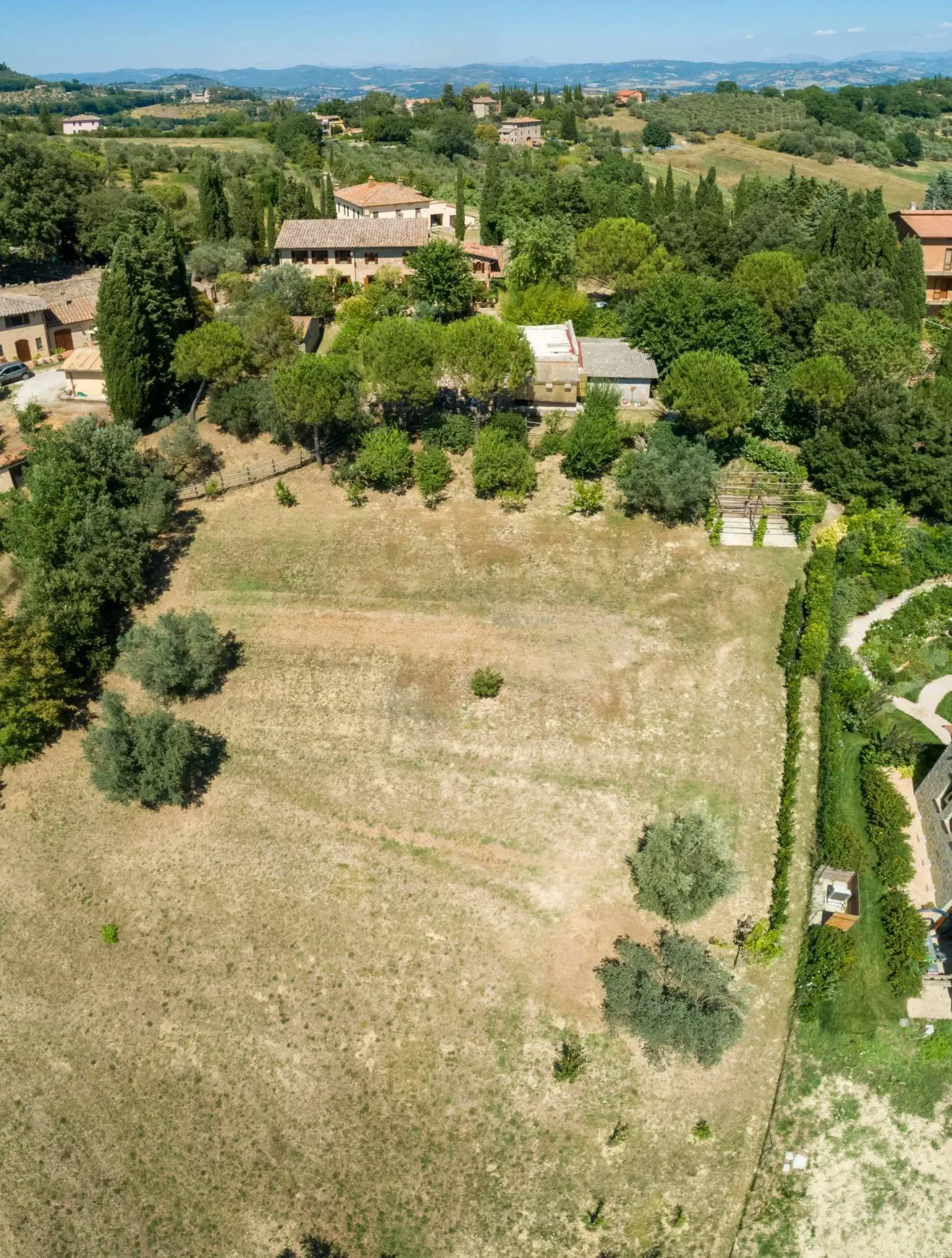 Montevile, Rancolfo, Umbria, Italy. - Photo 21