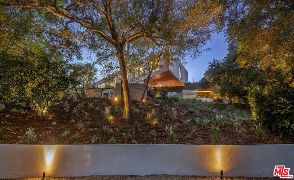 2535 Hutton Drive, Beverly Hills, California, United States. - Photo 44