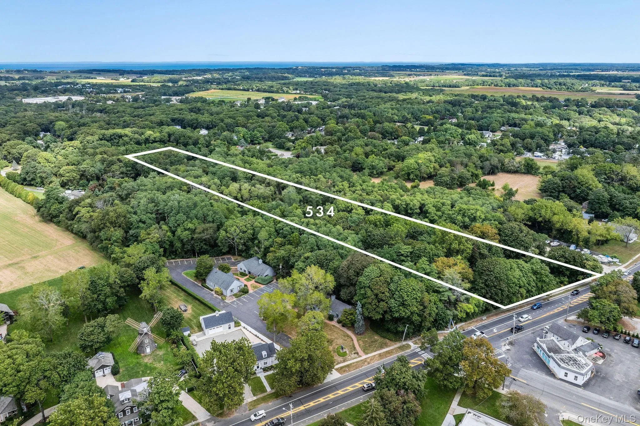 534 Main Road, Aquebogue, New York, United States. - Photo 3