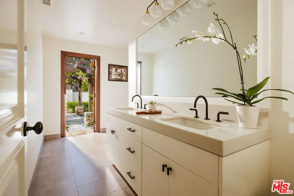 29660 Harvester Road, Malibu, California, United States. - Photo 41