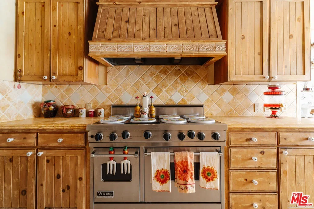 10601 Wilshire Boulevard 303, Los Angeles, California, United States. - Photo 32