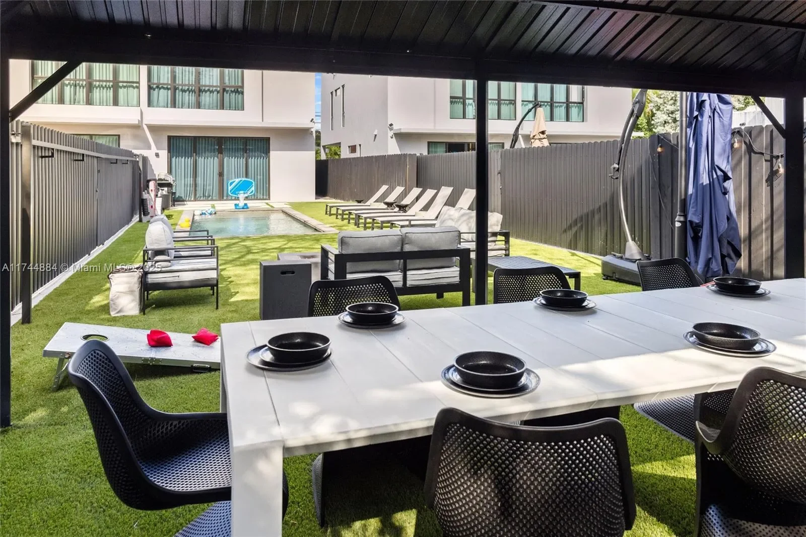 414 NW 52nd St, Miami, Florida, United States. - Photo 15
