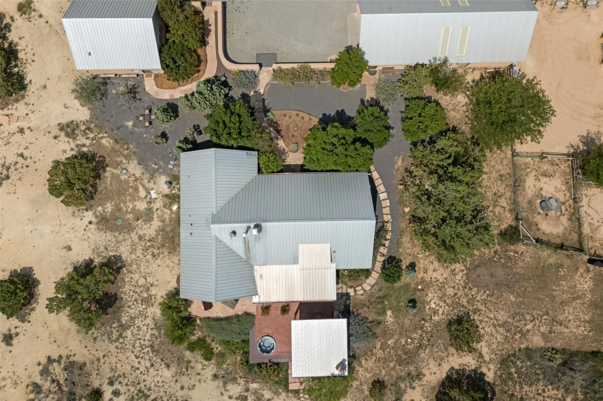 794 Camino Los Abuelos, Galisteo, NM 87540, Lamy, New Mexico, United States. - Photo 37