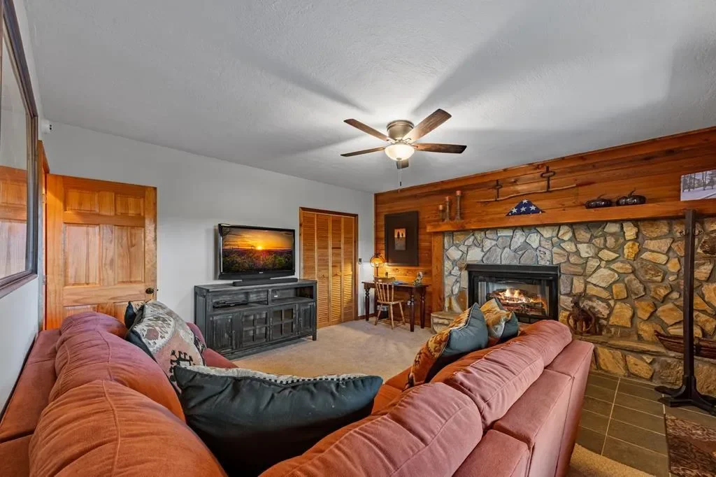 212 Dogpatch Lane, Blue Ridge, Georgia, United States. - Photo 25