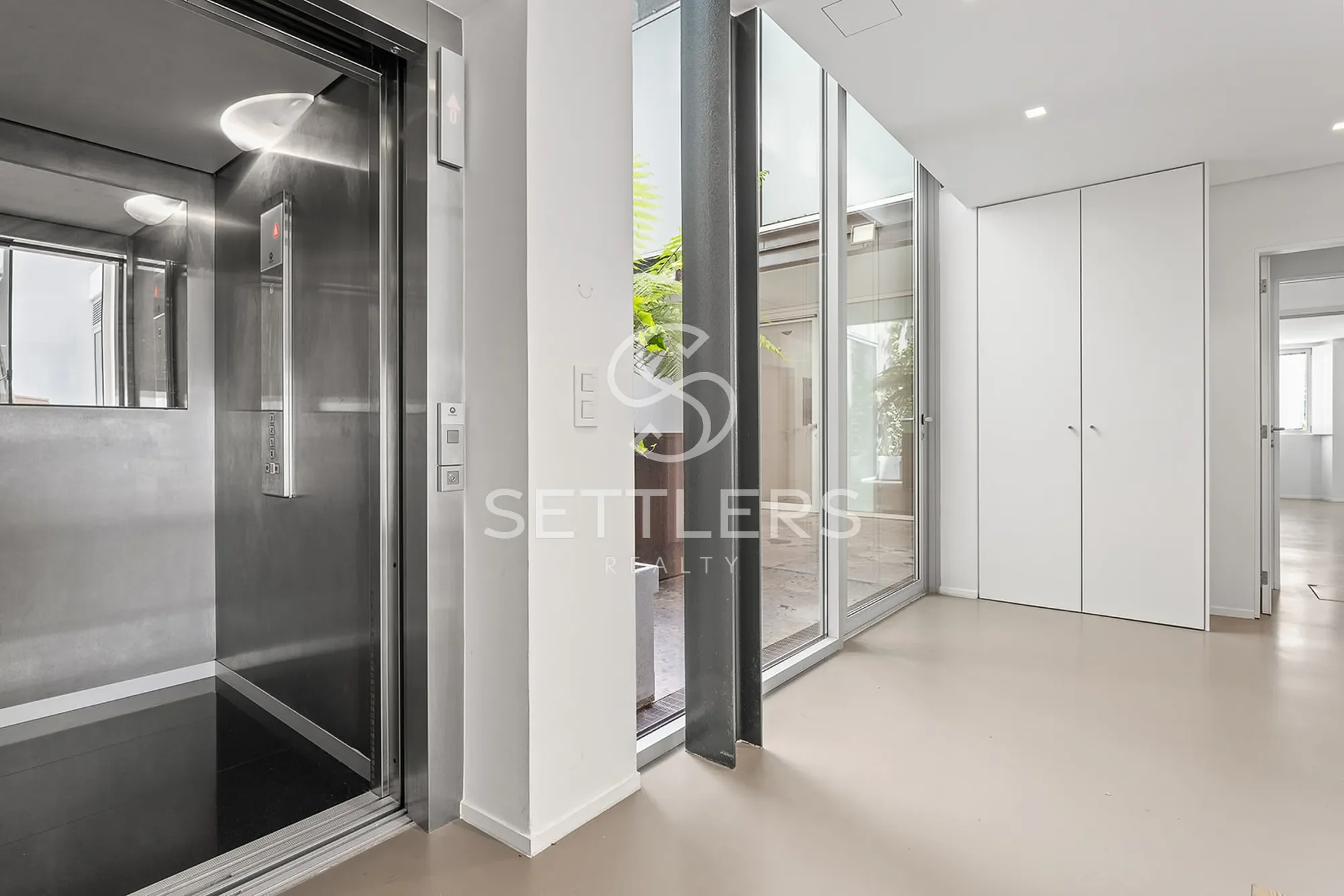 Gallery photo 12
