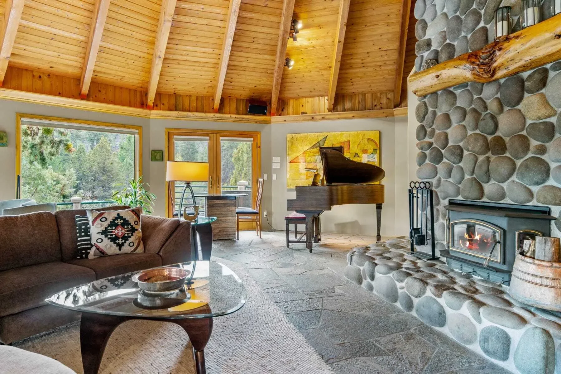683 NW Silver Buckle Road , Bend, OR 97703, Bend, Oregon, United States. - Photo 7
