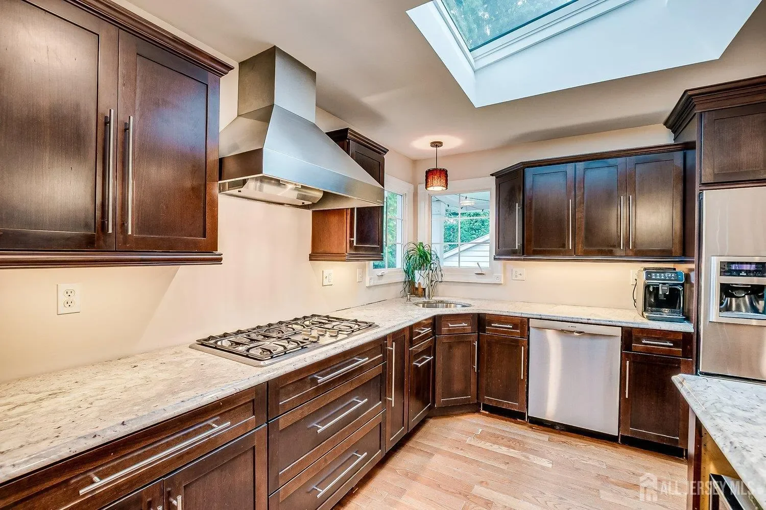 76 Spring Street, Metuchen, NJ 08840, Metuchen, New Jersey, United States. - Photo 14