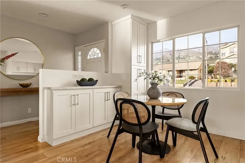 1819 Richard Street, Burbank, California, United States. - Photo 12