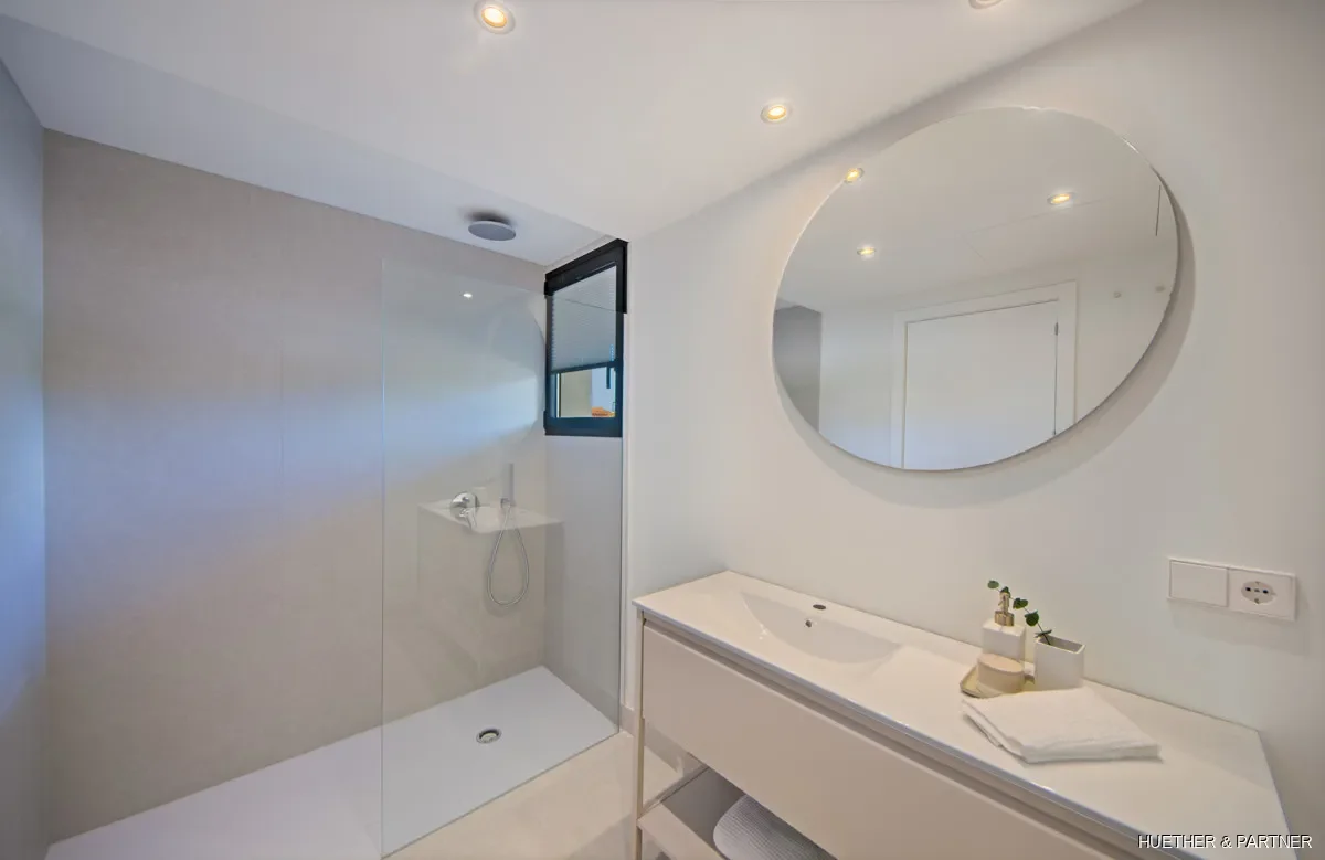 Gallery photo 12