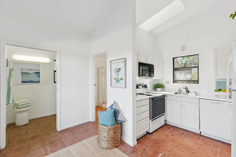 215 Kreuzer Lane , Napa, CA 94559, Napa, California, United States. - Photo 77