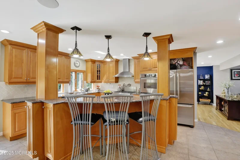 8 Kensington Drive, Manalapan, NJ 07726, Manalapan Township, New Jersey, United States. - Photo 15